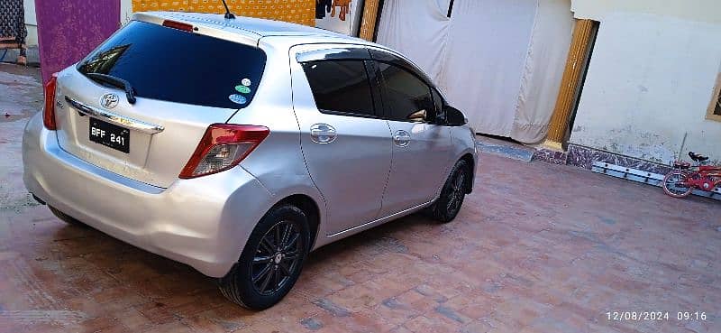 Toyota Vitz 2013 2