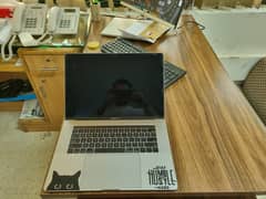 Apple Laptop, MacBook Pro2017,Core i7,16GB Ram,512GB SSD,15'' Touchbar