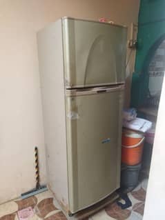 Dowlance fridge