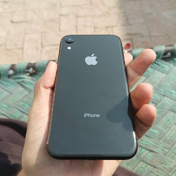 iphone XR 2