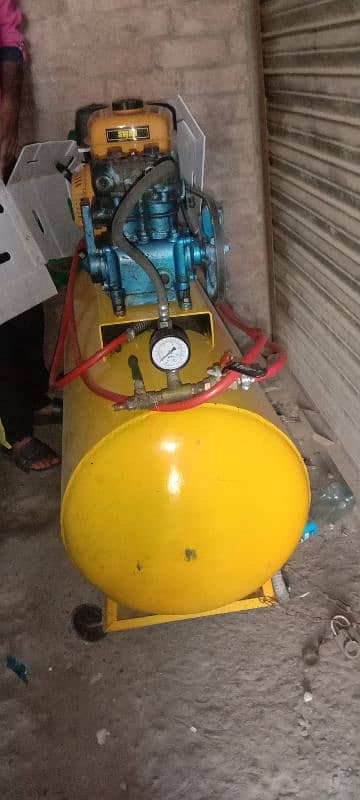 Air compressor 350pound 1