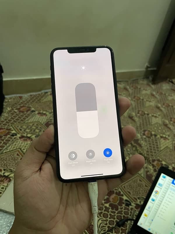 IPHONE 11 PRO MAX 1