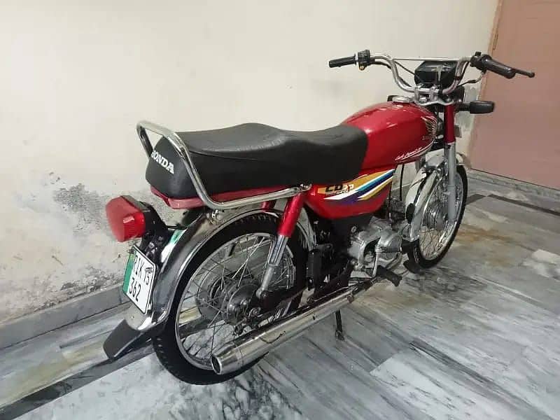 Honda CD 70 2015 model bike for sale call on 0313,4935016 1