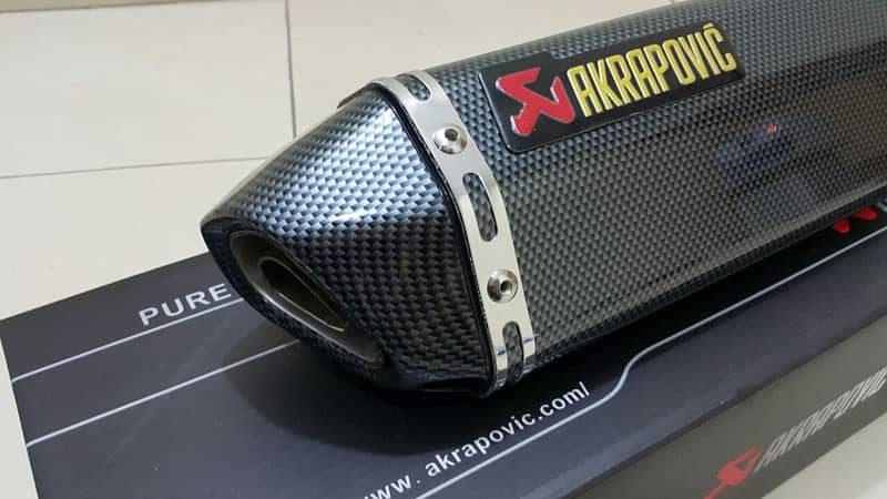 AKRAPOVIC CF Exhaust with DB Killer 1