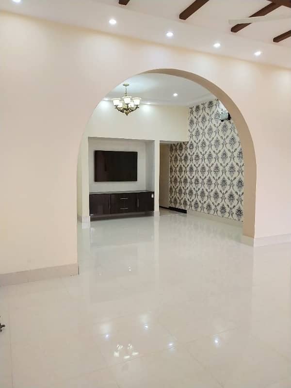 Beautiful 17-Marla, Corner Bungalow Near Park For Rent in Model Town, E-Block 18