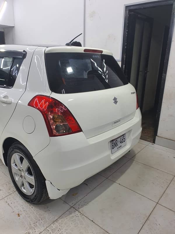 Suzuki Swift 2018 DLX Auto 2