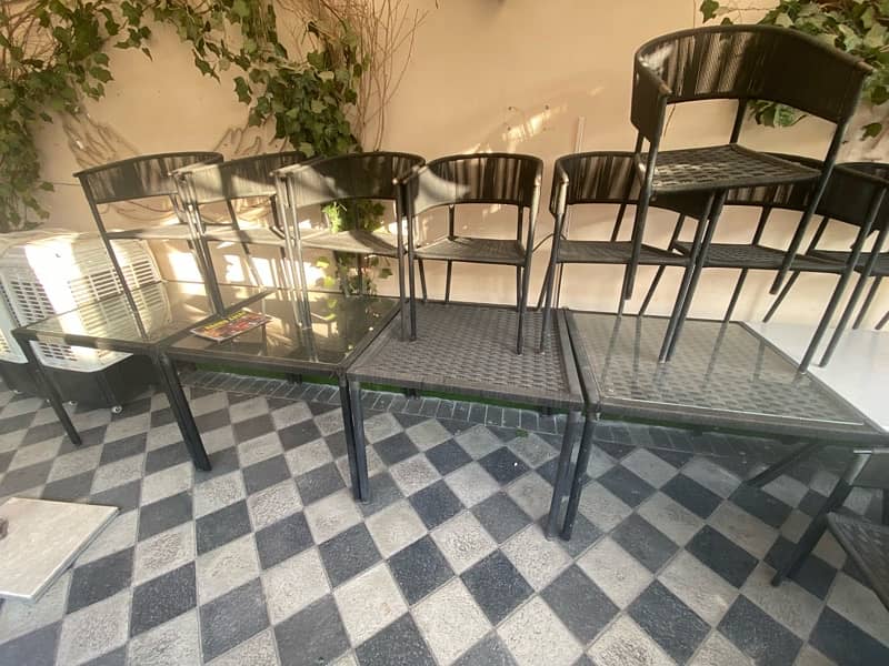 Chairs and Tables Restaurant 0