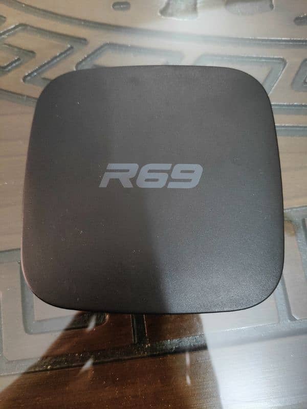 R69 Smart Tv Android Box 2