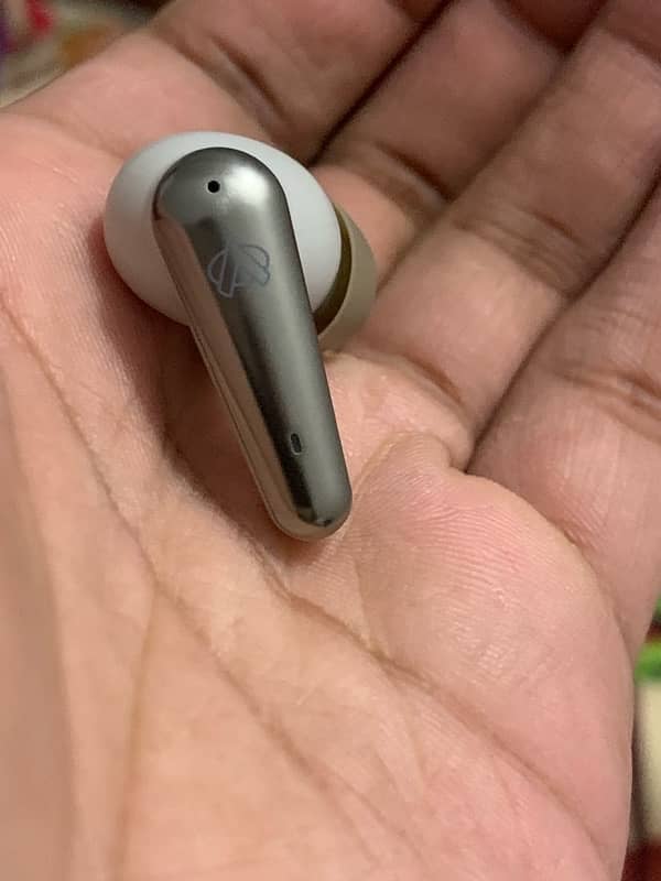 Audionic earbuds 595 almost new 2