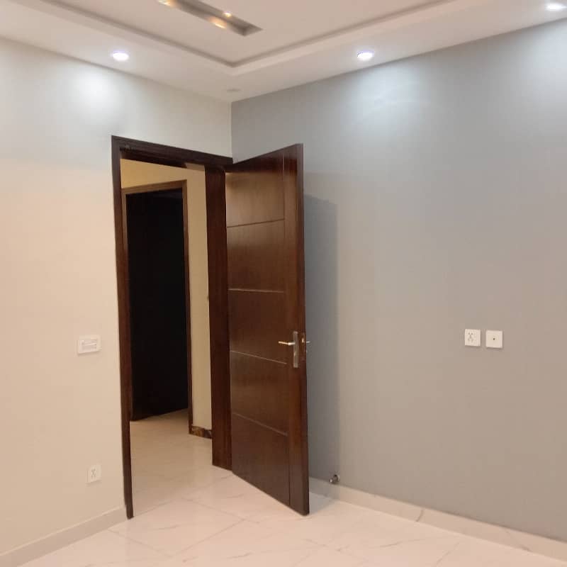 lower portion for rent in formanites housing scheme near DHA phase 5 0