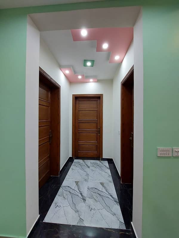 Centrally Located Prime Location Upper Portion In Central Park Housing Scheme Is Available For rent 1