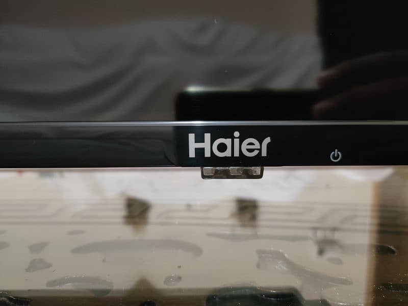 Haier 32″ inch LED TV HD H-Cast Series LE32B9200M 10