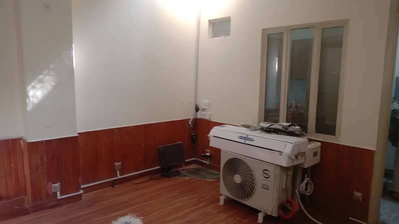 4 Marla 2nd Floor Office Available For Rent 10