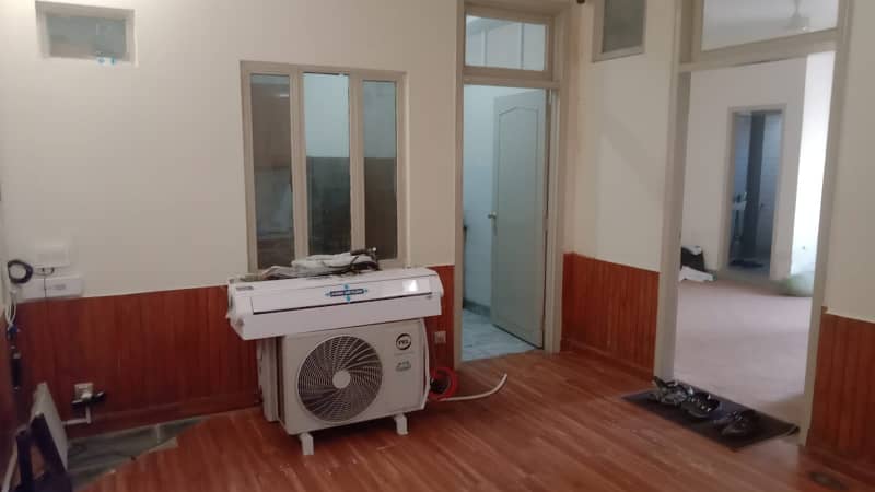 4 Marla 2nd Floor Office Available For Rent 22