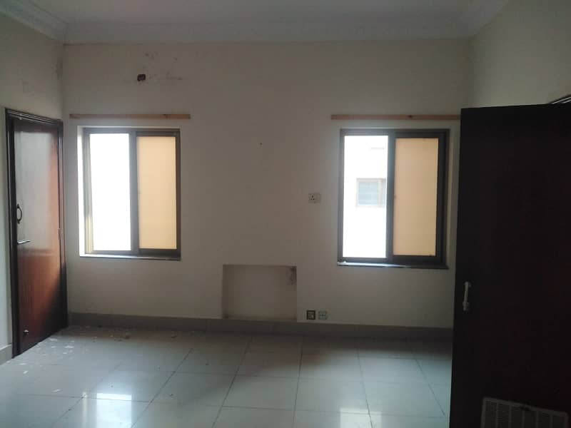 1 Kanal Upper Portion Available For Rent in Sui Gas Society Nar to Phase 5 11