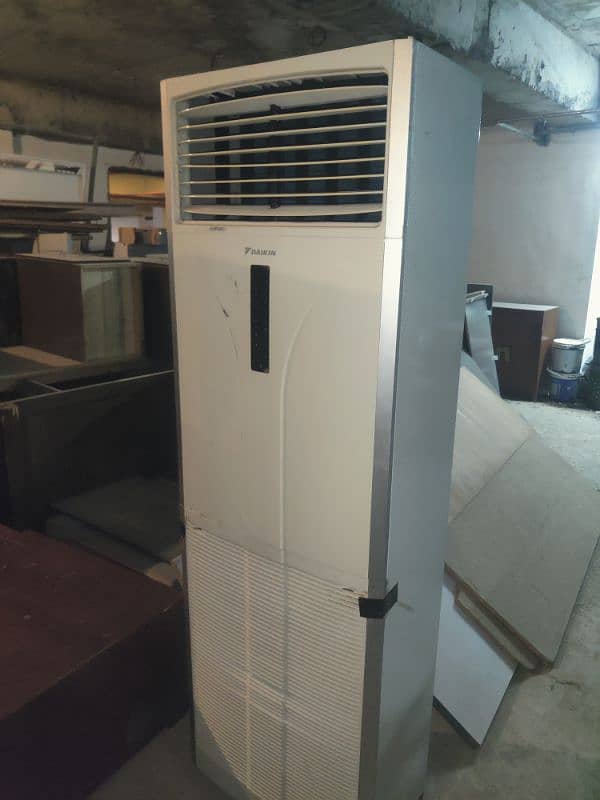 Daikin 4 Ton Heat & Cool Floor AC 0