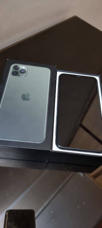 iPhone 11 Pro Max, PTA Approved 256 GB 0