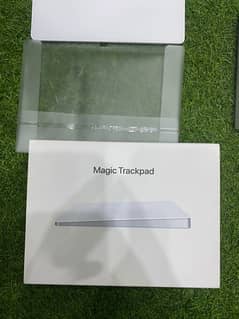 apple magic track pad / i pad