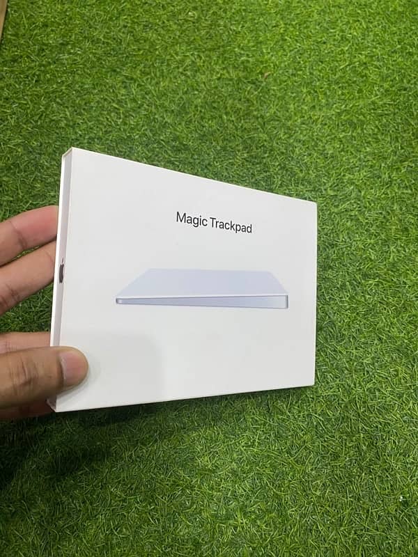 apple magic track pad / i pad 1