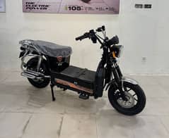 Best Electric Bike Long Range Benling Scooty  2024 New Zero Meter