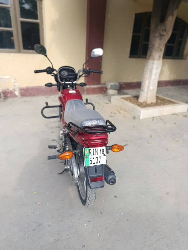 Suzuki 110cc 2018model pindi number V Good condition 4