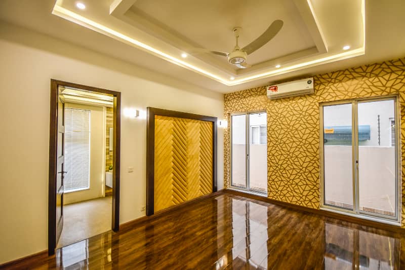 1 Kanal House With Double Heighted Interior And Close to Park in DHA Phase 7 10