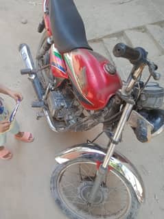 honda cd100 2011 model  Lahore num singal page wali