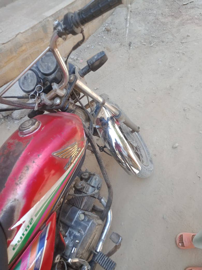 honda cd100 2011 model  Lahore num singal page wali 1