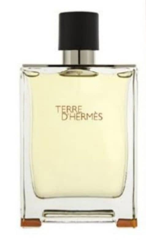 perfumes at unbelievable rates due to shifting 3