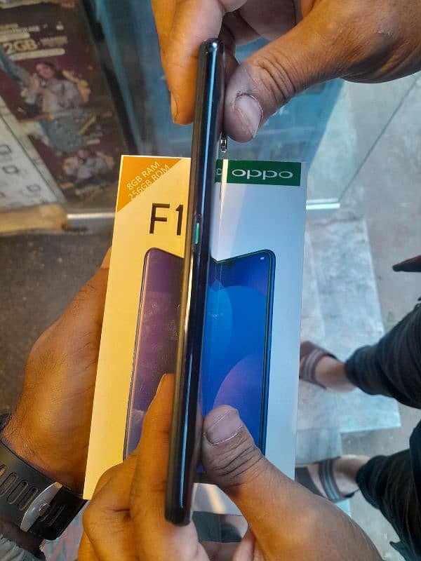 oppo f-11 Mobile 8/256 with box and charger 3