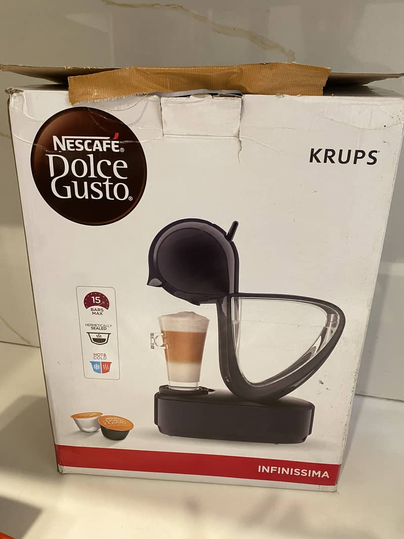 Nescafe Dolce Gusto Krups coffee machine + pods, barely used! 3