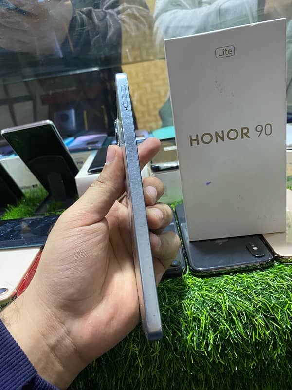 Honor 90 lite 4