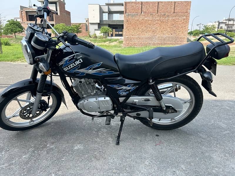 SUZUKI GS-150 SE 3