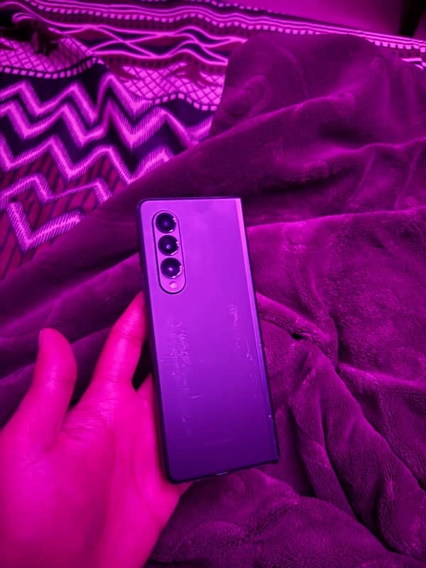 Samsung Galaxy Z Fold 3 2