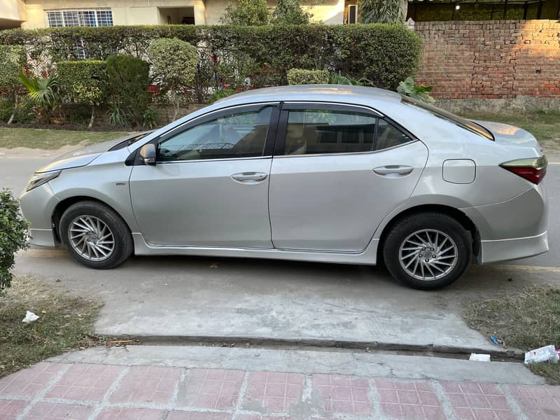 Toyota Corolla XLI 2017 Manual 2