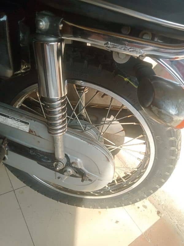 honda 125 model 2023 balck 1