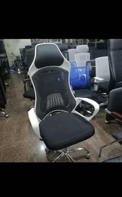 New office chairs available in whole sale price