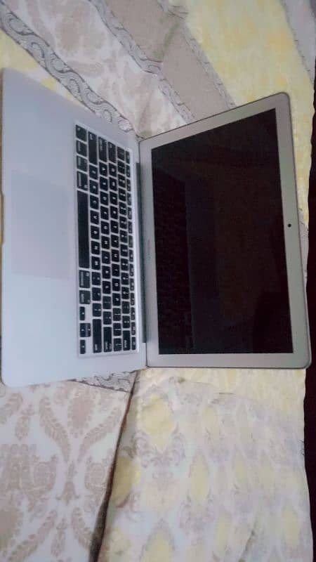 Macbook Air i5 2015 for sale 4