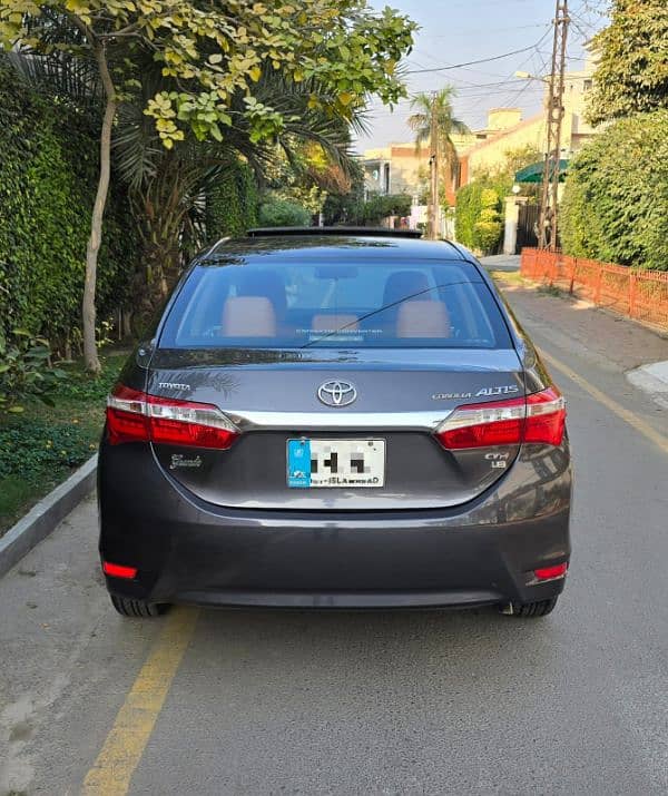 Toyota Corolla Altis Grande Full option 3