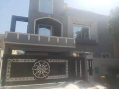 8 Marla House For Rent In Bahria Town Lahore