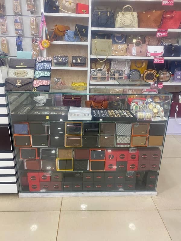 glass counter for Accessories 2