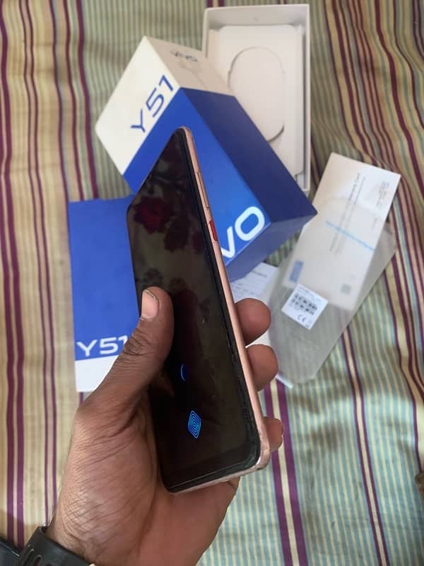 vivo y51 4/128GB 5000mh battery 10/9,5 with original box 4