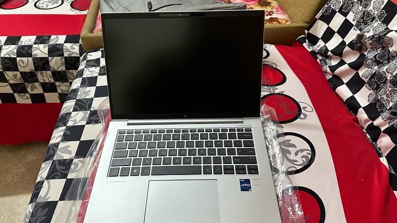 HP Elite Book 840 G9 i7 0