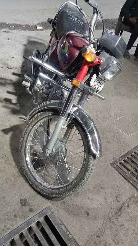 Honda 70c 21 model for sale Red color 4