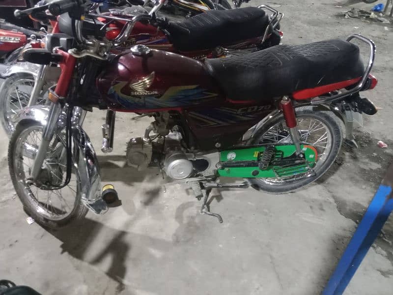 Honda 70c 21 model for sale Red color 6