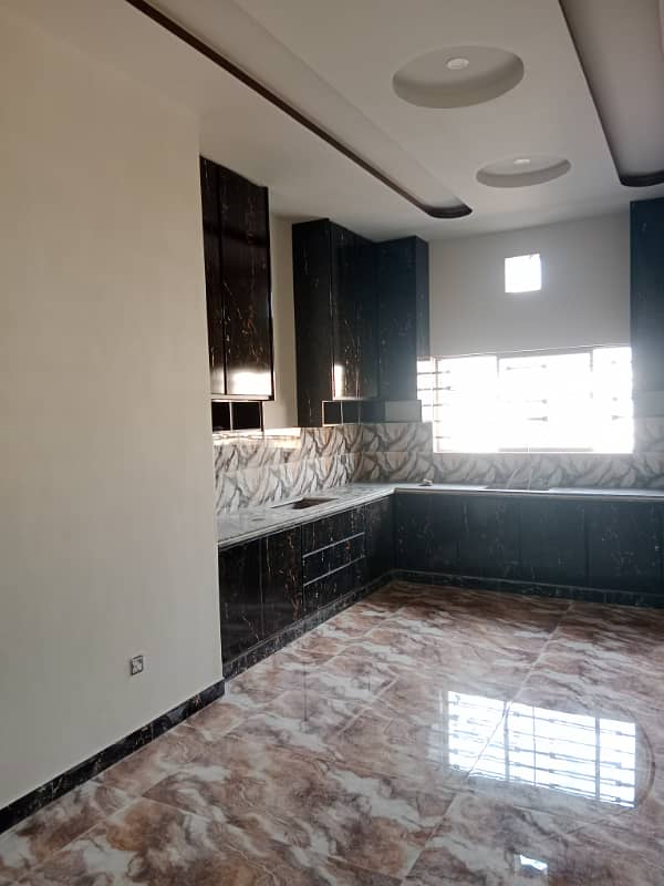 Upper Portion available for rent 5