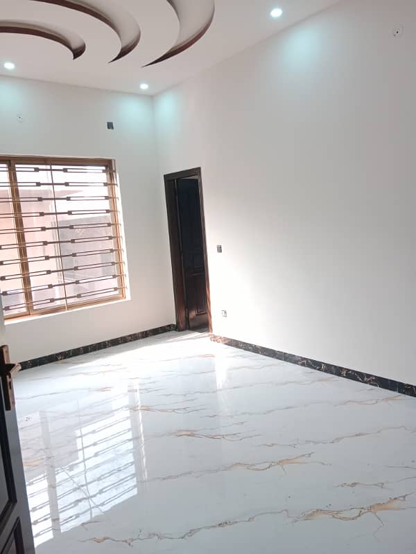 Upper Portion available for rent 11