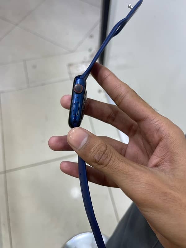 apple Watch Series 6 44mm Blue 97BH 1