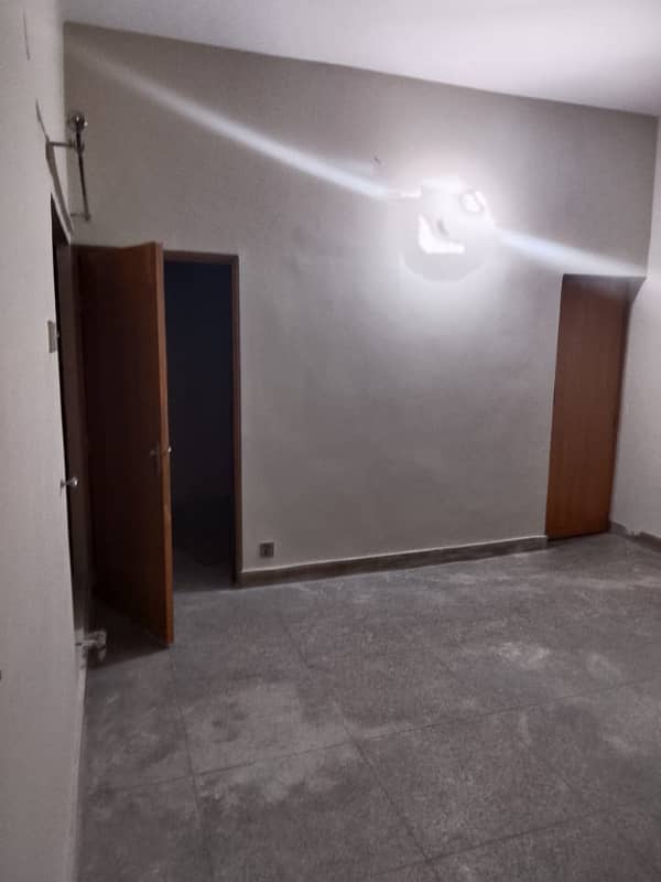 Allama Iqbal Town 10 Marla Upper Portion Lower lock For Rent 7