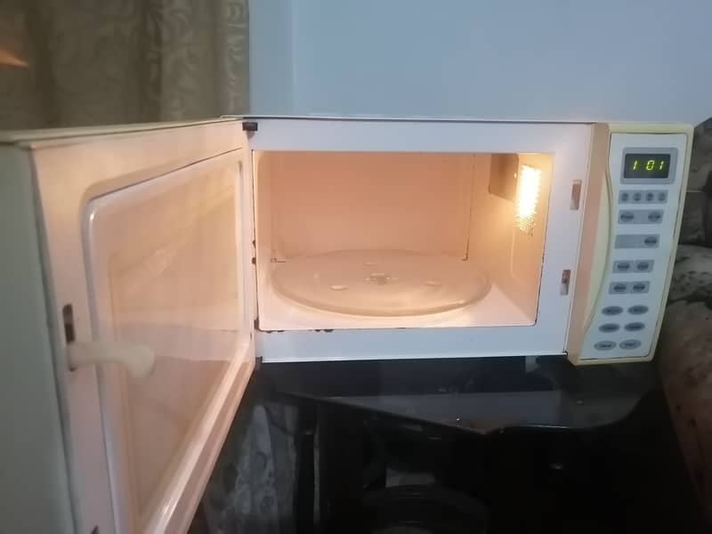 Microwave Oven (PEL) for urgent sale in Low price 5